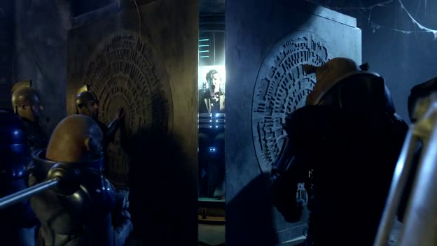Doctor Who The Pandorica Closes